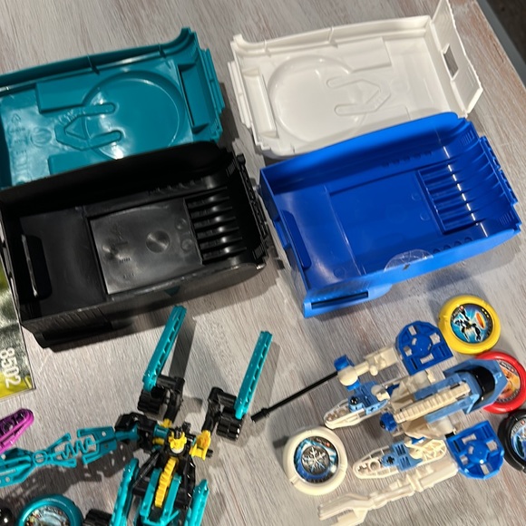 Vintage LEGO Technic Throwbot #8501 Ski, #8502 Turbo and #8507 Electro. - Picture 4 of 7